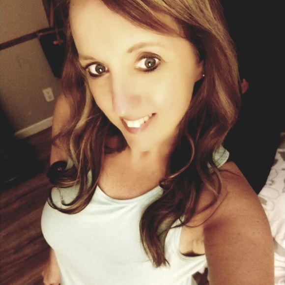 Meet your Posher, Valerie - Picture 1 of 1